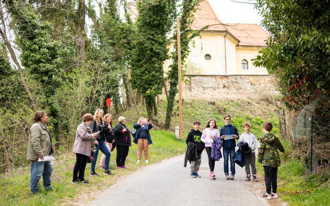 Poziv za Mladi festival sprehodov